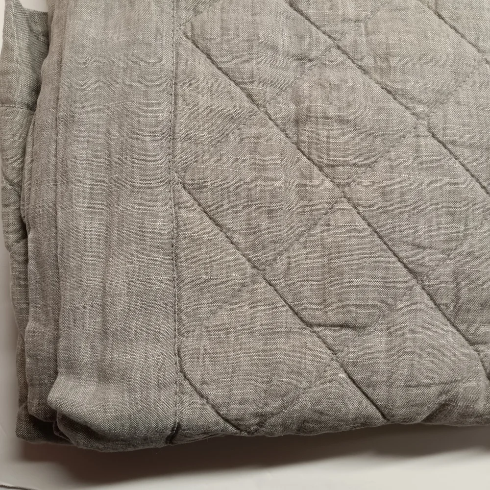 Pottery Barn Belgian Flax Pure Linen Diamond Quilt Standard Sham PAIR GRAY